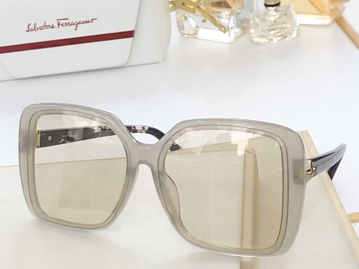 Salvatore Ferragamo Sunglasses Top Quality SFS00081